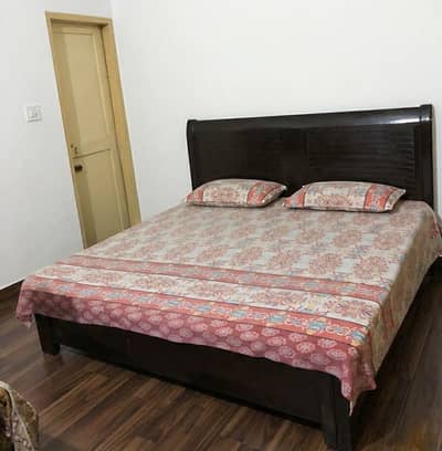 Solid Wood Double Bed + Comfortable Mattress Set – 75,000 PKR