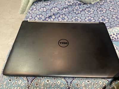 Dell latitude 6 gen - 15.7 inch Full Hd - i5 laptop 16 Ram