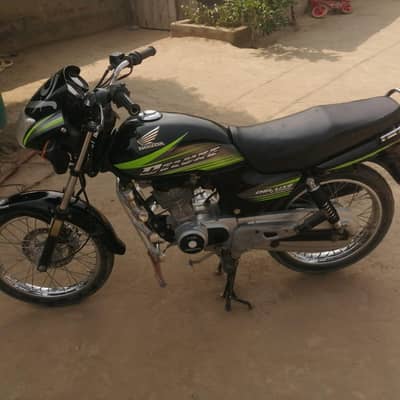 Honda deluxe for sale 03/18/63/92/642 model 2018