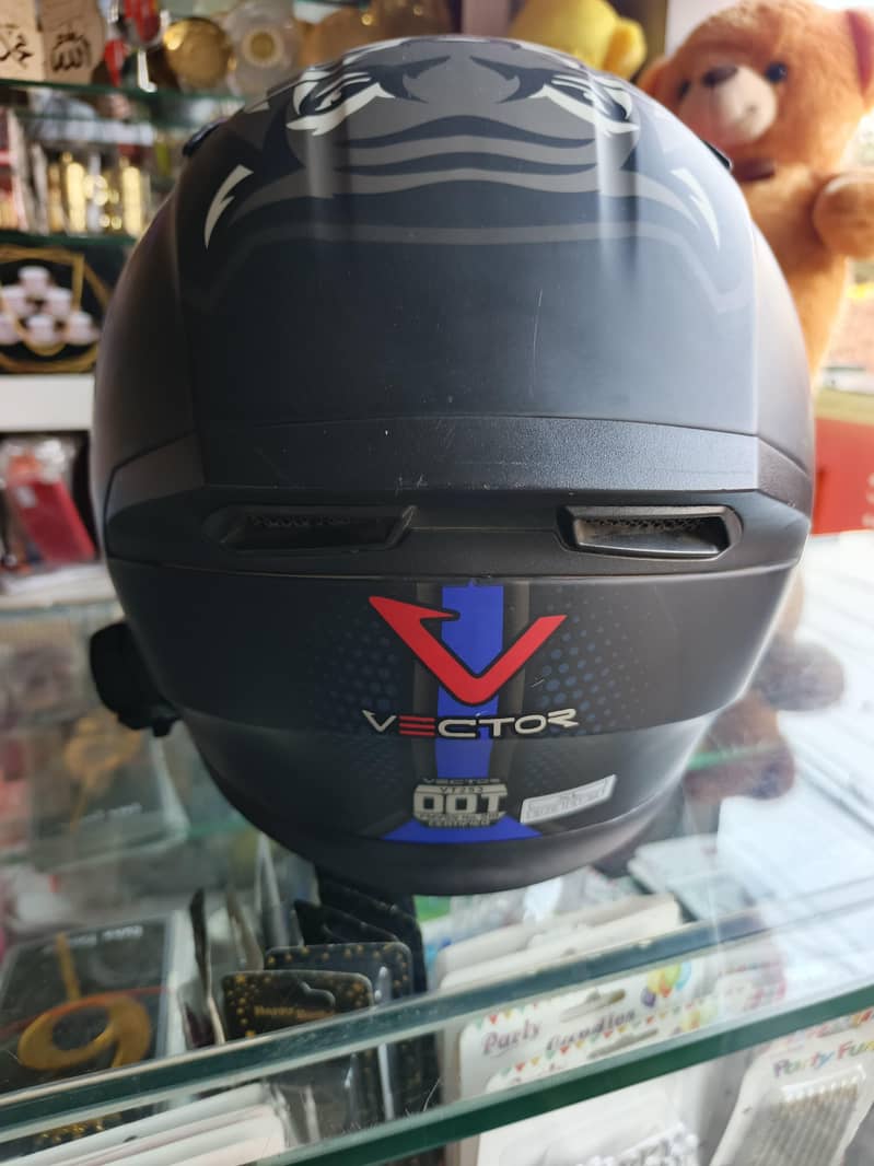 Vector VT 253 Hyper Blue with Vector Headset 1