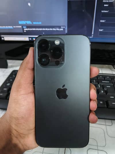 iPhone 14 pro max JV