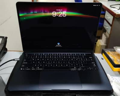 Apple MacBook Air 13.6” M4 24GB RAM 1TB SSD – AppleCare+