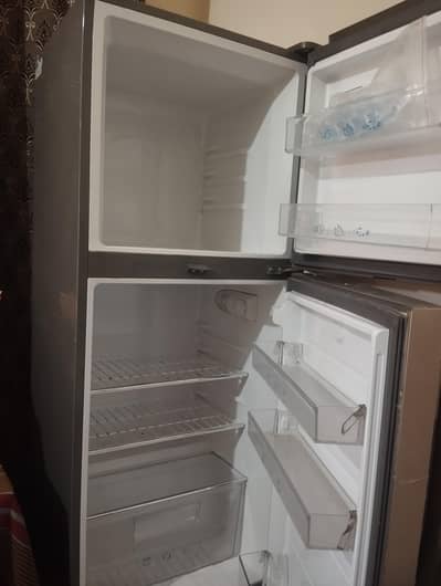 refrigerator condition 10/10