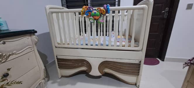 Solid sheeshum wood baby cot for sale