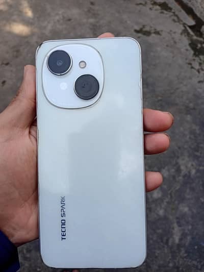 Tecno Spark Go 1
