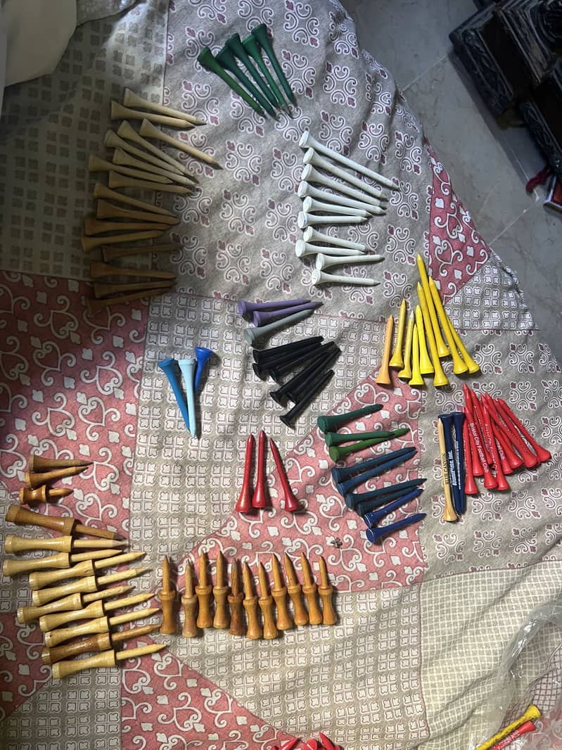 Multiple Golf accessories 4