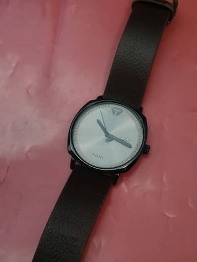 Tomi watchT044