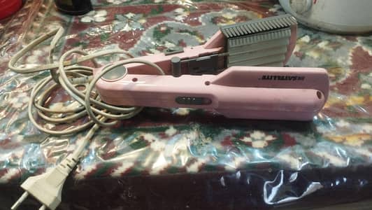 dubei purchase hair straightener and crimper two in one.