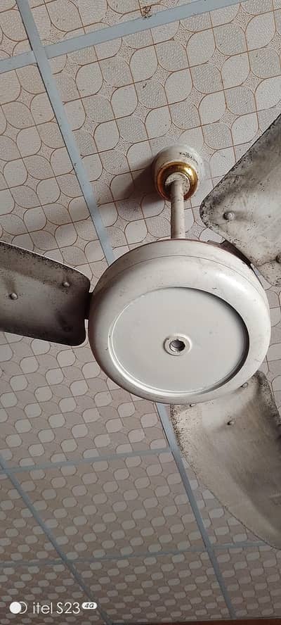 2 selling fan for sale