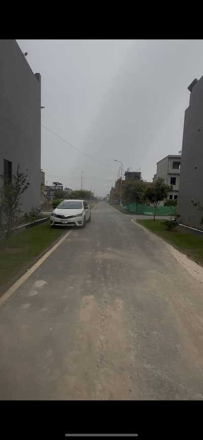 5 Marla Plot Available (Best Location + Best Price)