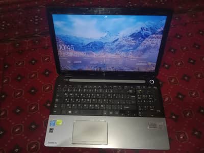 Toshiba satellite laptop/ Core i7 4TH Generation/8GB RAM / 256GB SSD/