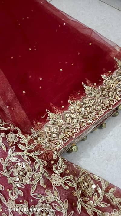 I HAVE SELL BRIDAL DRESS IN URGENTLY CONTECT 03145036315