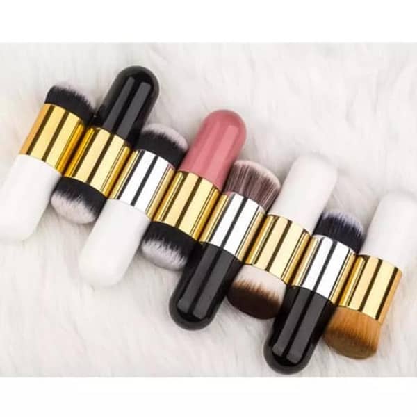 Chubby Pier Foundation Brush – Flat Cream Makeup Brush, Professional Cosmetic Tool