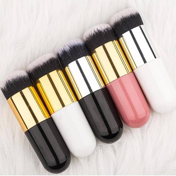 MAT Beauty Chubby Pier Foundation Brush – Flat Cream Makeup Brush for Professional Cosmetic Use
