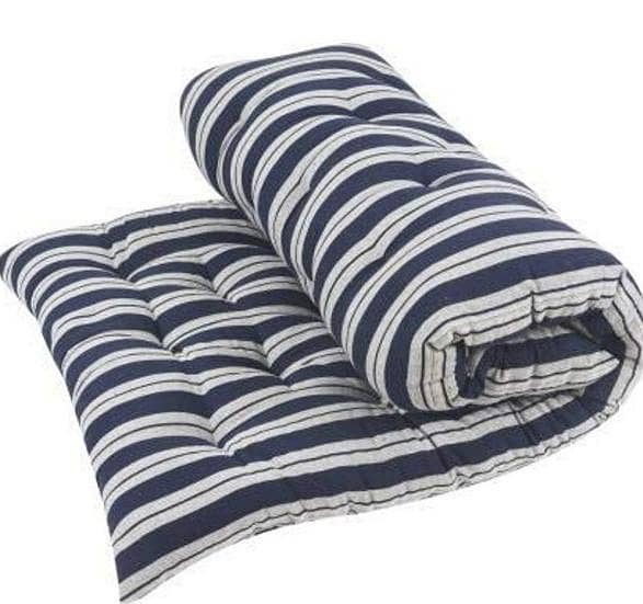 Single Bed Polyester Filled Comforter Dream Land Single Razai Gadda Light Weight MultColor Random Design