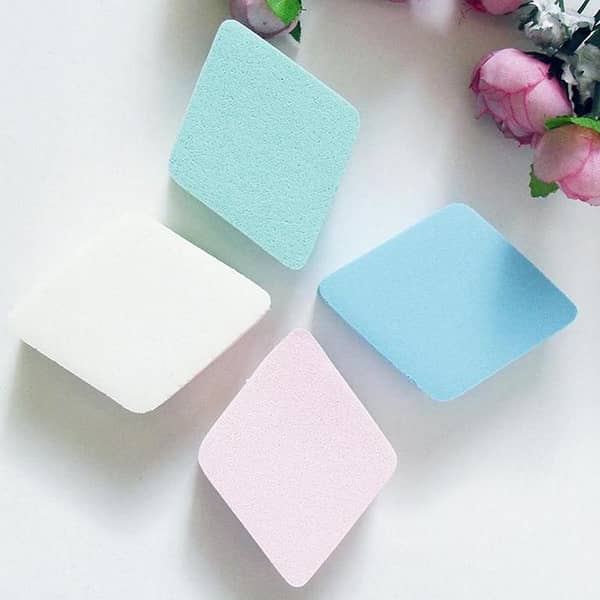4Pcs Blender Sponges, Soft Latex Cosmetic Puff for Wet or Dry Application, Random Colors