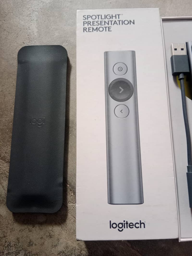Logitech Spotlight Presentation Remote 2