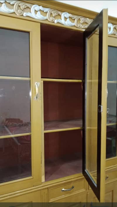 New Showcase  for sale quality is good highly recommended