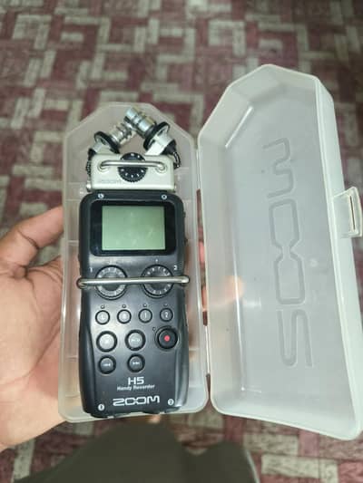 ZOOM H5 RECORDER like new
