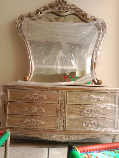 dressing Diwan and sighted tabal