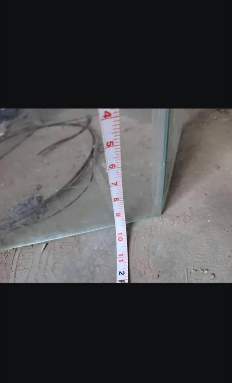 Diamond hexagonal shape medium size aquarium. 0