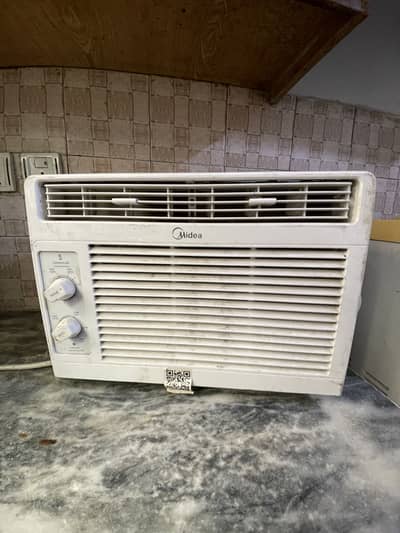 Midea 0.5 Ton AC