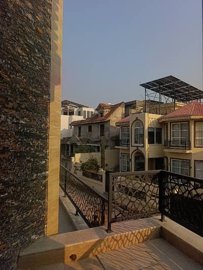 Beautiful 15 Marla Corner House For Sale