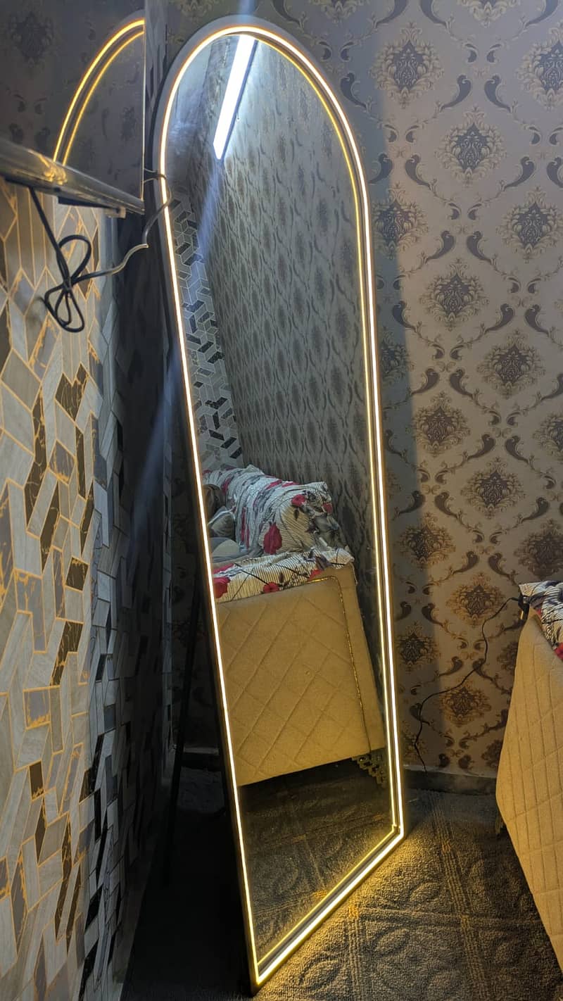 Mirror With Neon Light 1