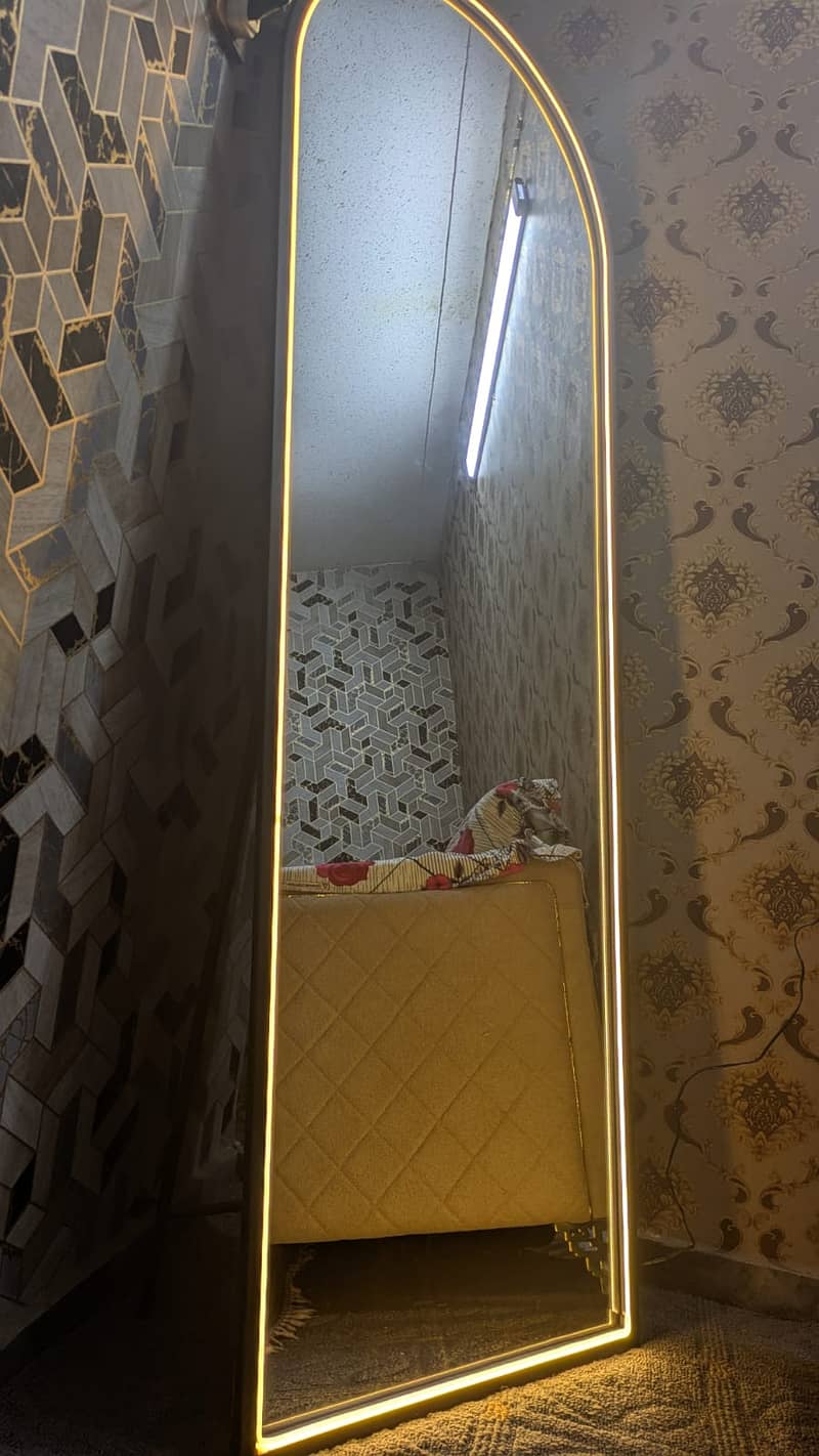 Mirror With Neon Light 2