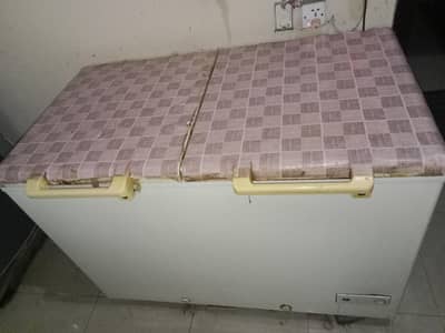 Haier HDF-385H/B/R Chest Freezer – 385L Chest Freezer