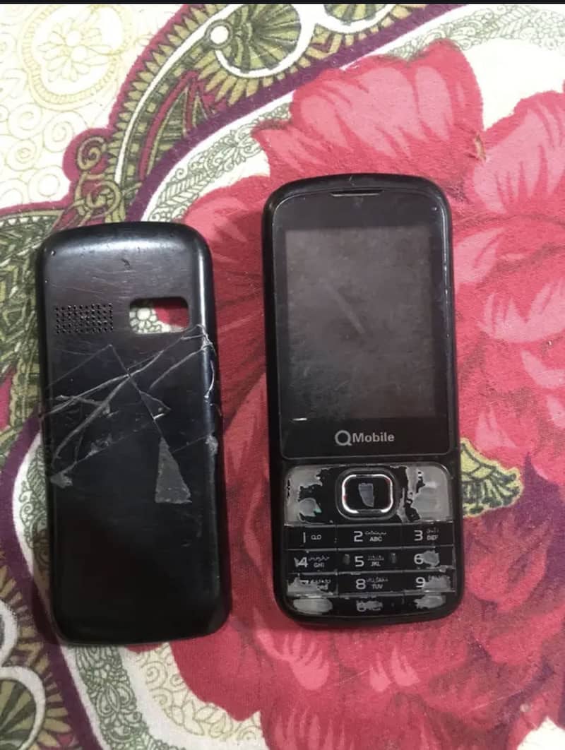 Nokia E4 keypad mobile 2