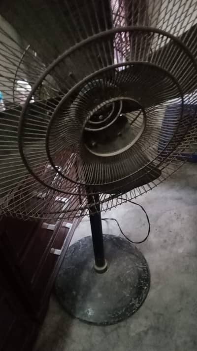 Pedestal Fan Old Model – Working Condition - Just Fine