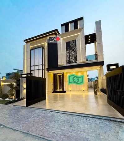 Luxury 10 Marla House For Sale In Top City