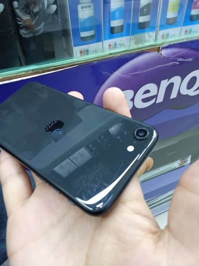 Iphone SE2020 PTA APPROVED 64gb