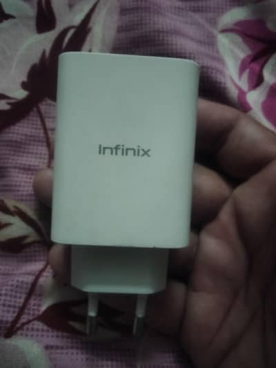 infinix original charge 33 w box pack se nikala hua 100% guarantee