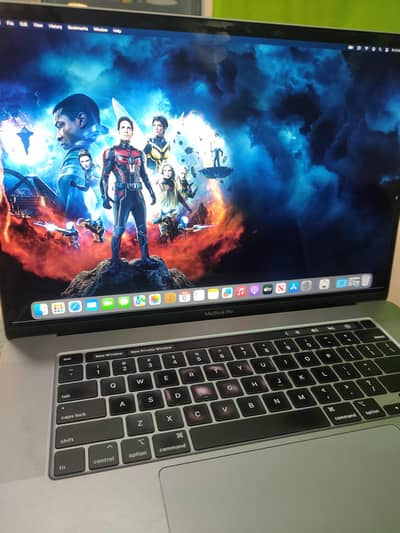 MacBook pro core I9 32gb RAM 1tb SSD 16inch display 8gb graphic 2019
