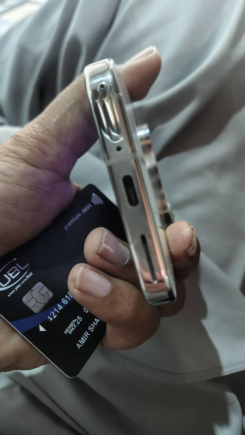 Google pixel 9 pro 4