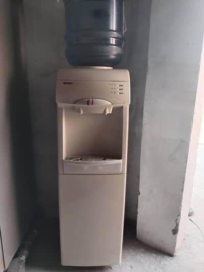 Orient water Dispenser Mini Fridge