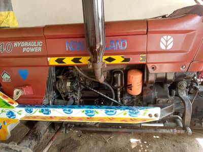 tractor bilkul saaf hai condition 10/10 hai 2010 model hai paper clear