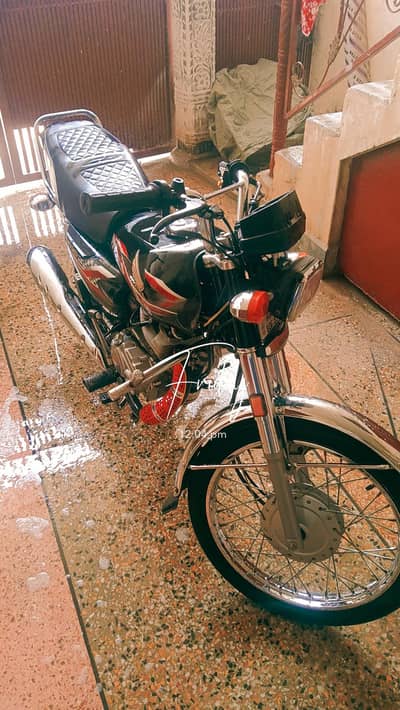 very good condition original Honda 125 fir sell 2024 model