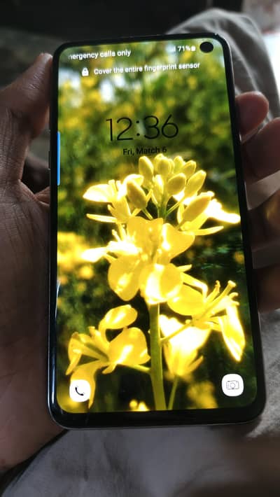 Samsung Galaxy s10e