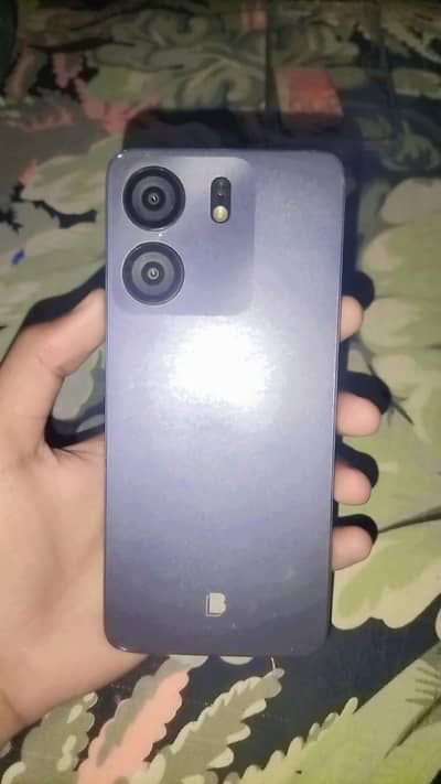 blue Barry mobile phone for sall 4gb 64gb 10 by 10 condition not pta