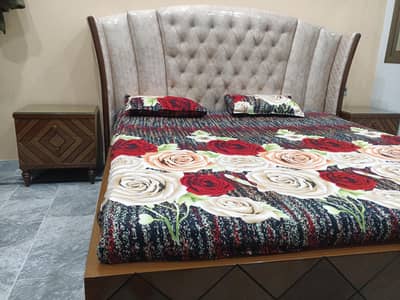 bed sets and chairs brand new for sale