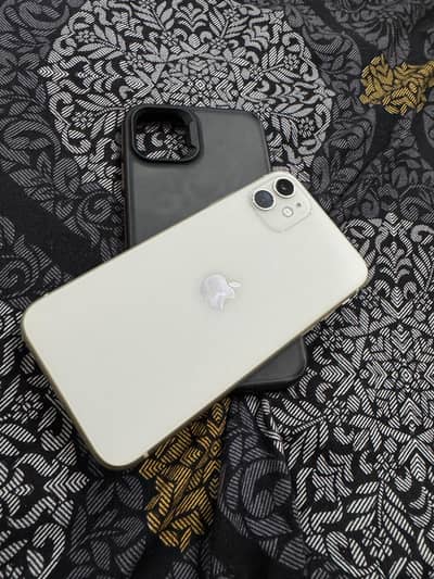 outclass iphone 11 with box