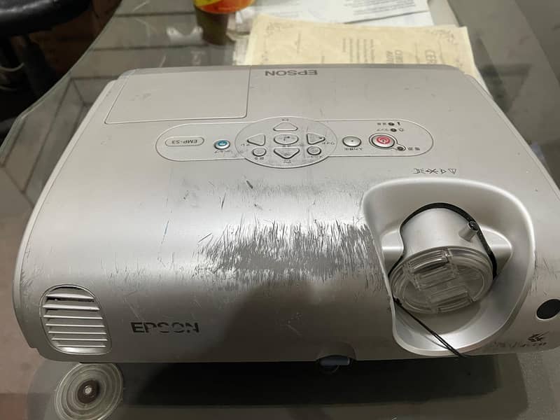 Multimedia Projector 10