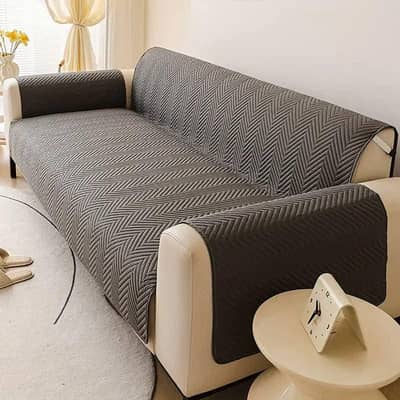 Quilted sofa cover