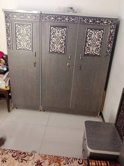 3 Door Wardrobe 18,000