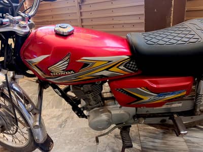 Honda 125 2025 Tanki tape