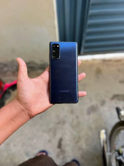 sumsung galaxy s20 f 5g ha all ok exchanges possible