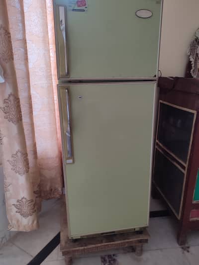 Dawlance Medium Size Refrigerator